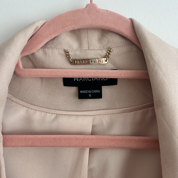 Marciano blush cropped blazer - Picture 3 of 6